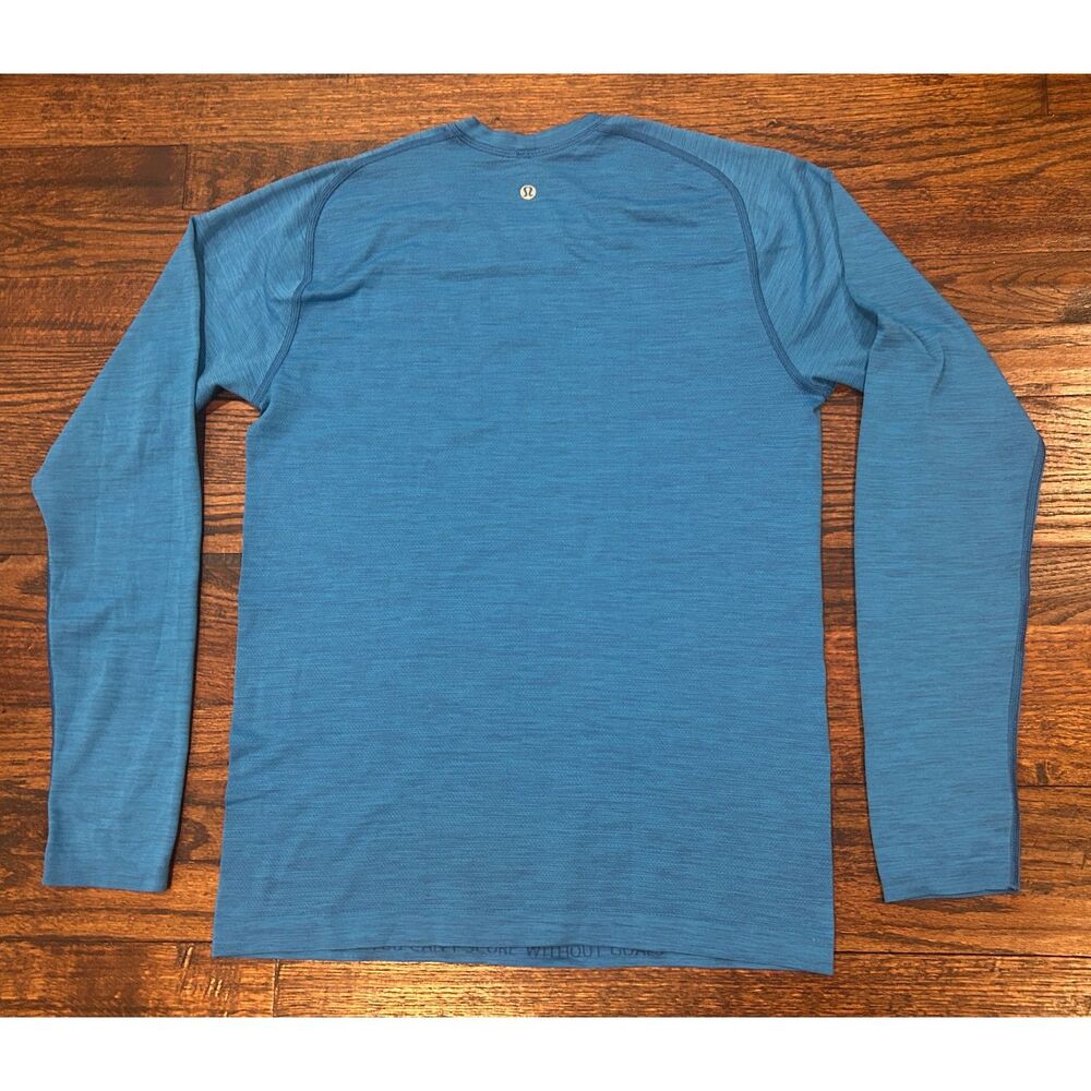Lululemon Athletica Metal Vent Tech Blue Long Sleeve Shirt Men's Size Small